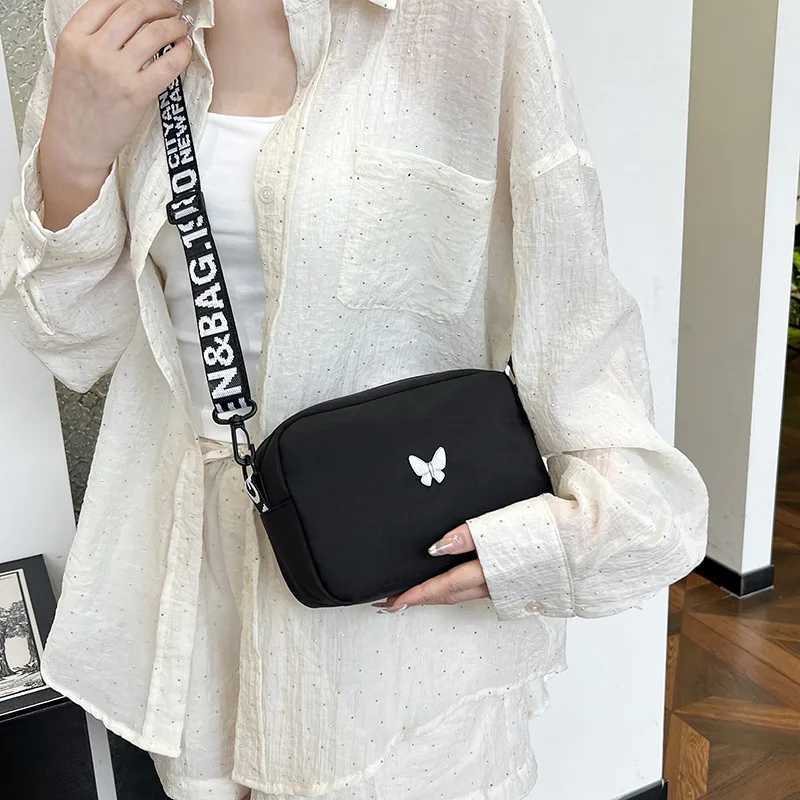 New Fashion Women Crossbody Bags Makeup Bag Women Trend Lingge Embroidery Camera Shoulder Bag Design Nylon Small Messenger Bag Y250717