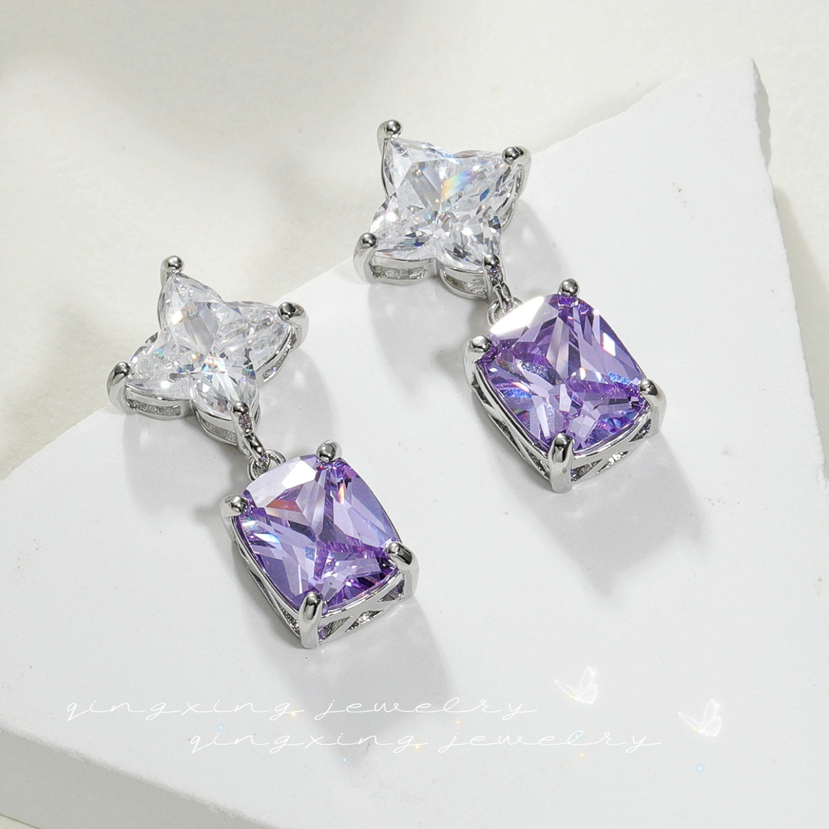 Cute Exaggerated Personality Design Big Pink Zircon Dangle Earrings for Women Clover Leaf Design Charm Geometric Designer Jewelry