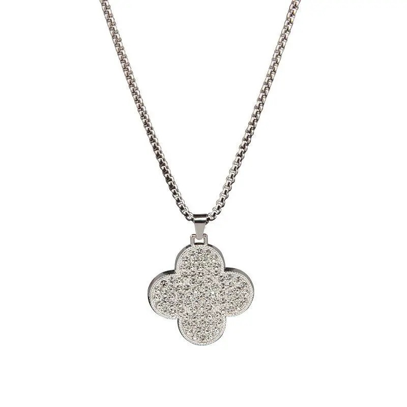 High-end Long Chain Stainless Steel fir Women Leaf Clover Necklace, Light Niche Long Simple Sweatshirt Chain, Titanium Steel Pendant Chain