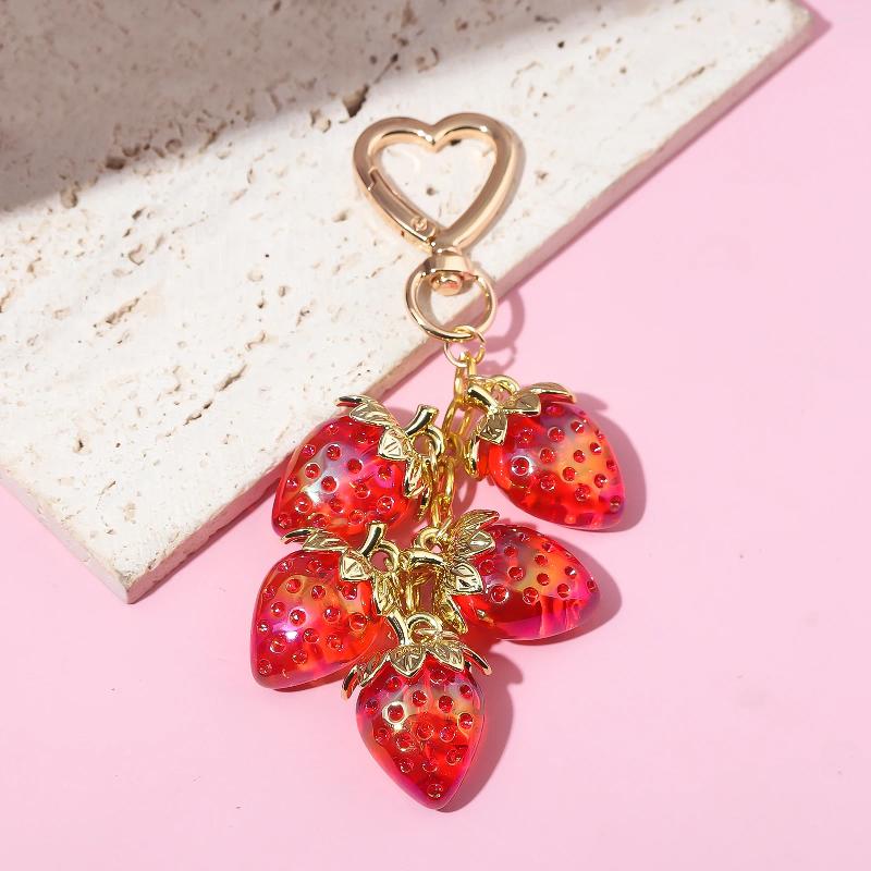 Keychains Cute Strawberry Bag Pendant Keychain Kawaii Heart Flower Daisy Key Chain For Women Girs Purse Accessories Gift
