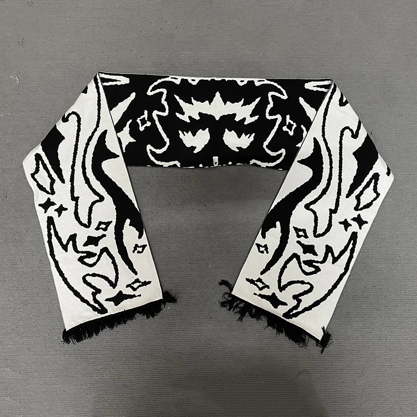 2K Autumn and Winter Vintage Personalized Pattern Dark Style Jacquard Scarf for Couples Warm Knit Scarf 250717