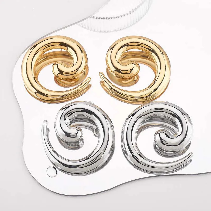 Vintage Metal Irregular Smooth Spiral Stud Earrings for Women Exaggerated Gold Color Geometric Hollow Large Earring Jewelry Gift 250715