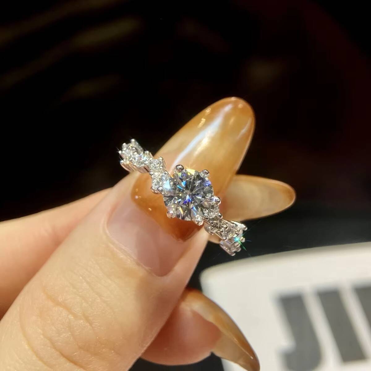 Luxury Jewelry Radiant Six-prong Star-studded Ring Moissanite Engagement Rings 925 Sterling Silver 1ct Ct for Women