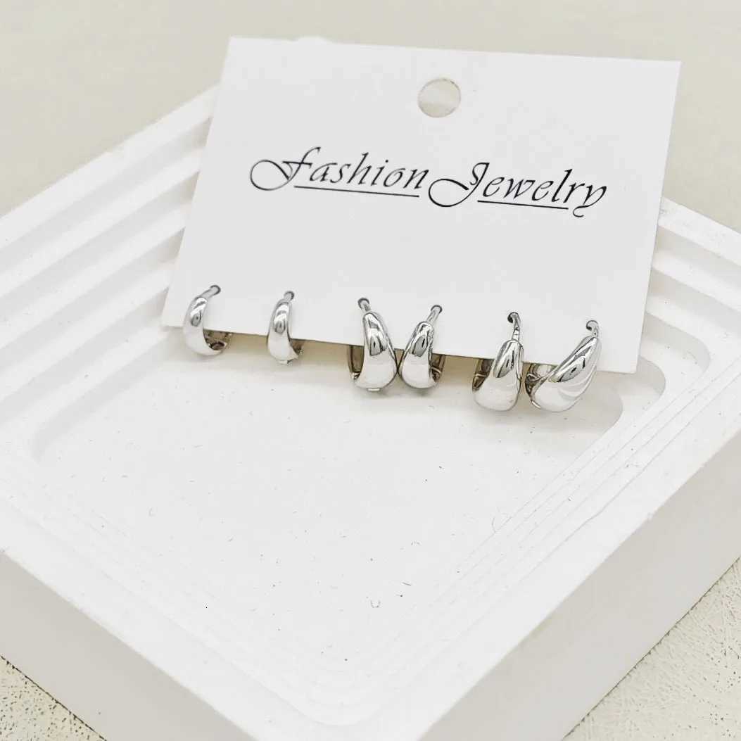Minimalist and versatile geometric earring set for mens new high-end metal C-shaped earring combination X250718