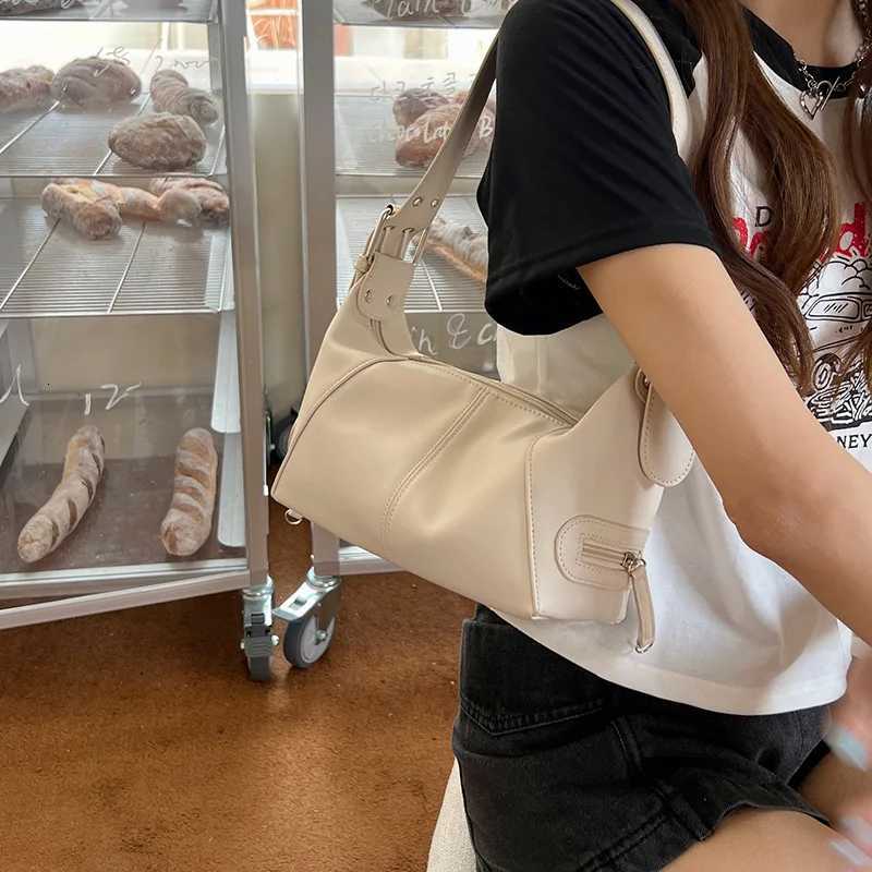 2025 New Style Cool Pull Girl Motorcycle Bag Niche Design Single Shoulder Handheld Underarm Bag with Zipper XJ250718