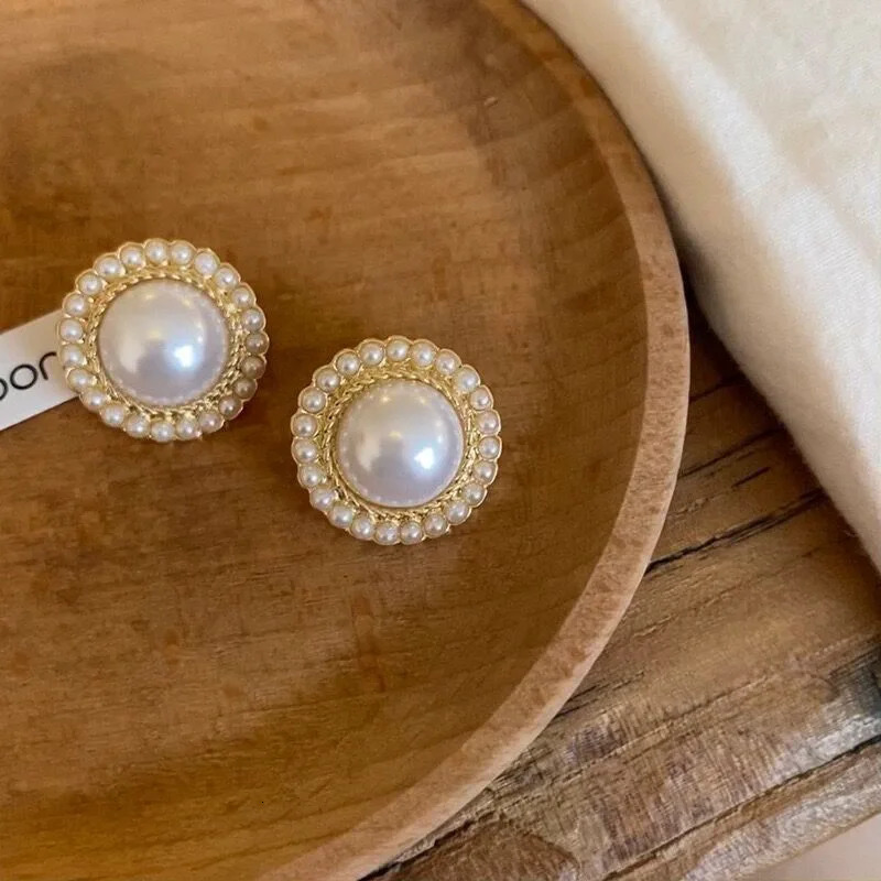 Fashion Gold Color Big Pearl Stud Earrings For Women Bohemian White Pearl Temperament Earrings Jewelry Accessories 250717