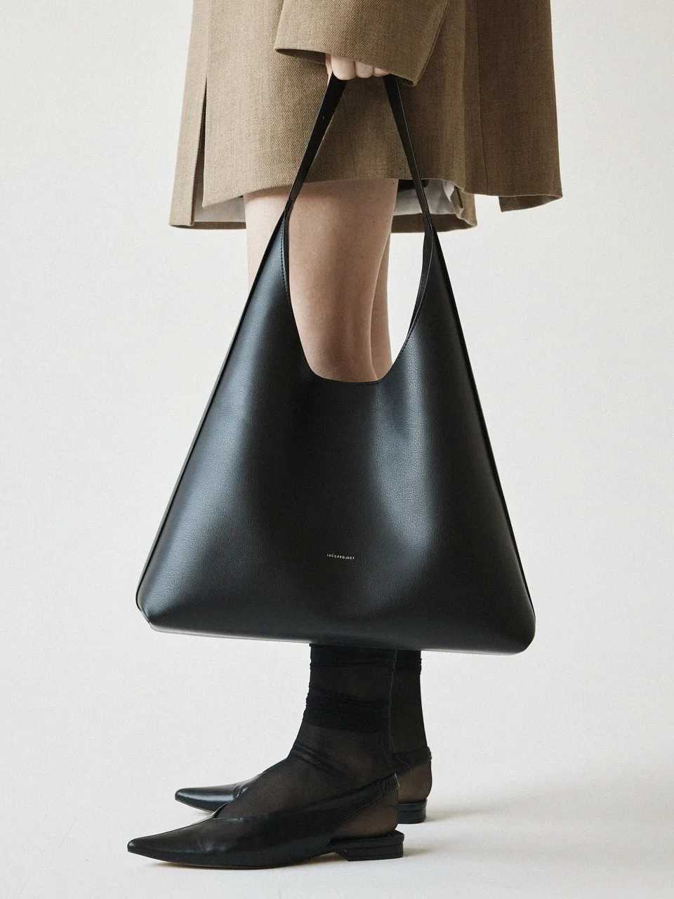 Spring Summer New Large Capacity Foldable Tote Bag Mens Bag Single Shoulder Bag Double Layer Magnetic Closure Y250718