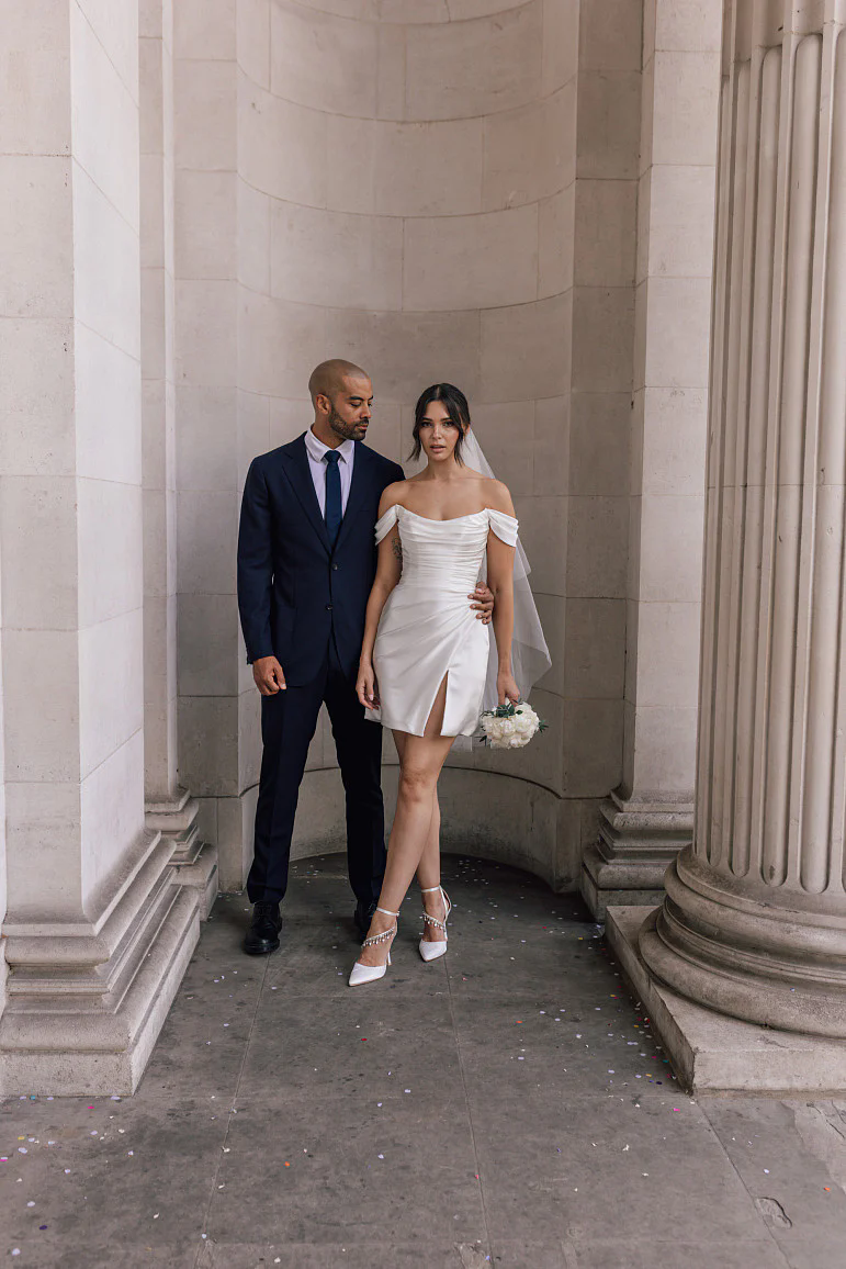 Princess Off the Shoulder Sheath Mini Wedding Dresses for Women White Short Organza Brides Strapless Bridal Gown Vestido De Noiva Customized New Custo