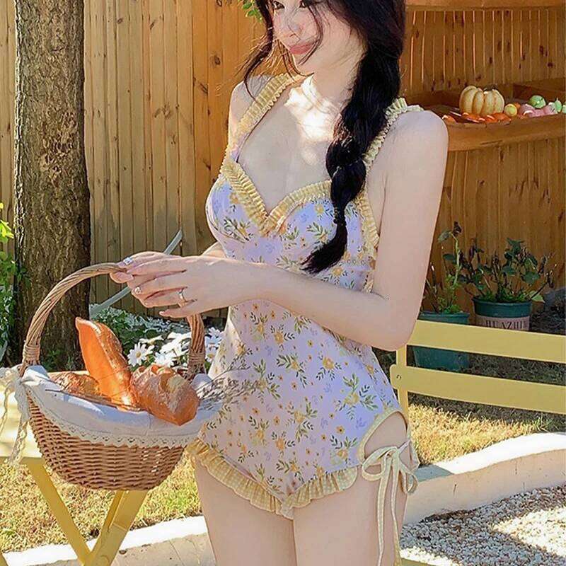 Korean Floral One Piece Soft Cup Cover Up Long Sleeve Hot Spring Spa Bikini Style Swimsuit for Women Slim Swimsuit