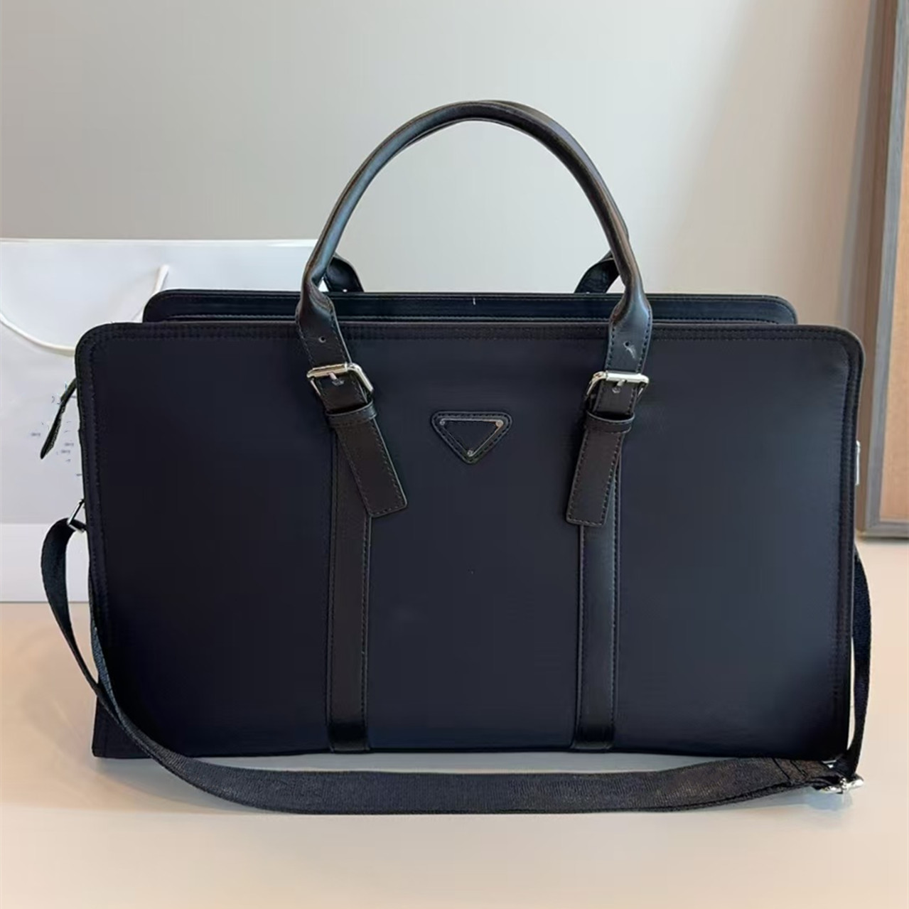 Designers duffel 587 men women travel bags large capacity holdall carry on lage tote Handbag duffle designer Classic 48CM Travel crossbody bag