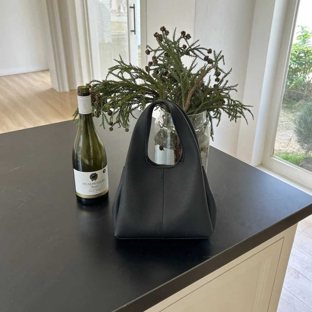 Fashion Tote Handbags Solid Pu Leather Bucket Bags Women Versatiel Commute Handle Pack Large Capacity Lady Leisure Composite Bag Z250718