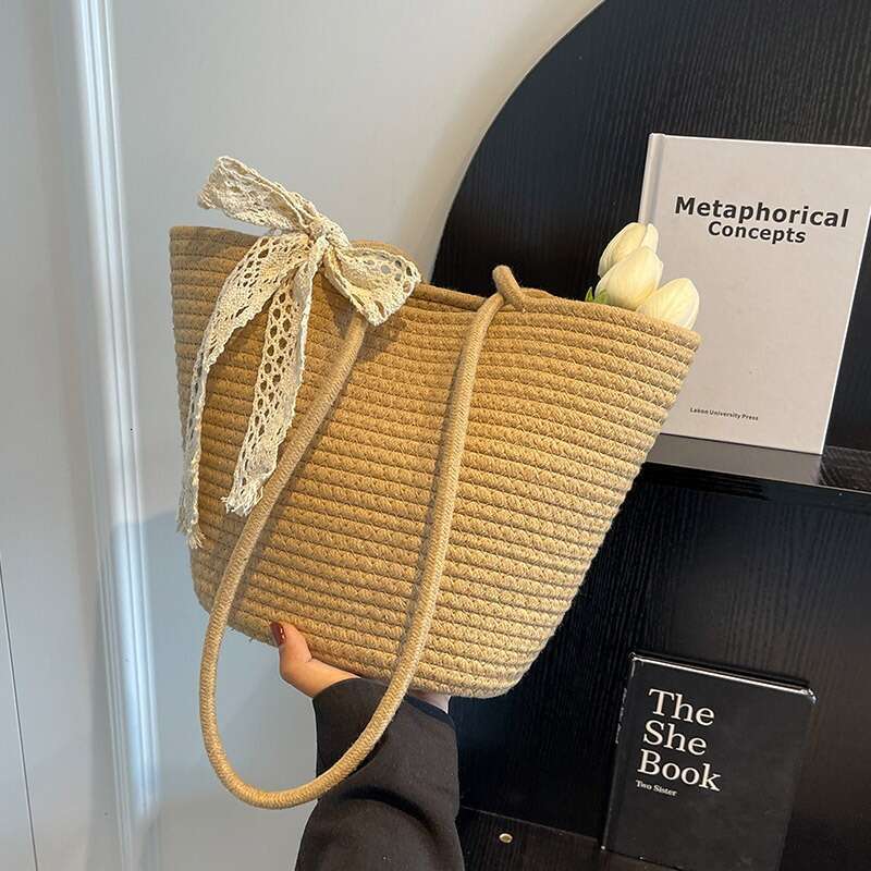 Designer bag: Woven Straw for Women Large Capacity 2025 New Fashion Summer Versatile Shoulder Beach Tote Bag