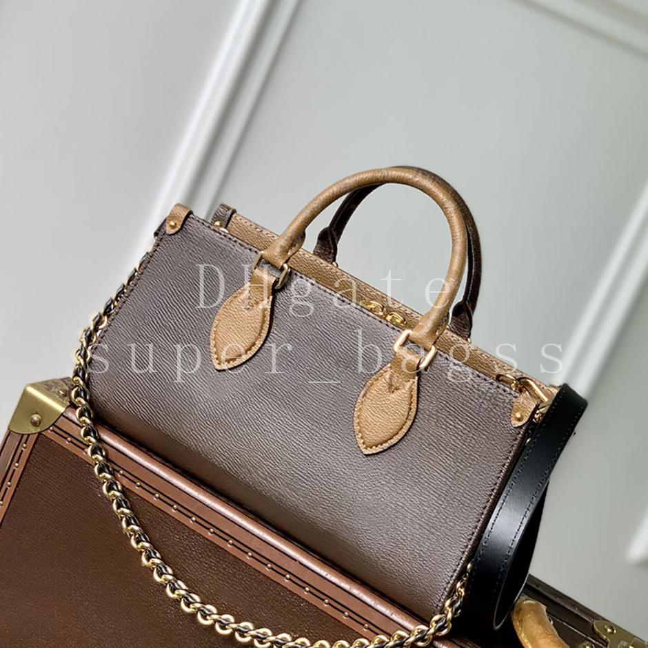 East West Chain tote bag small shopping bag Mirror quality handbag Coated canvas grained leather Crossbody bag luxury designer bag 25CM shoulder bag with box LO01C1