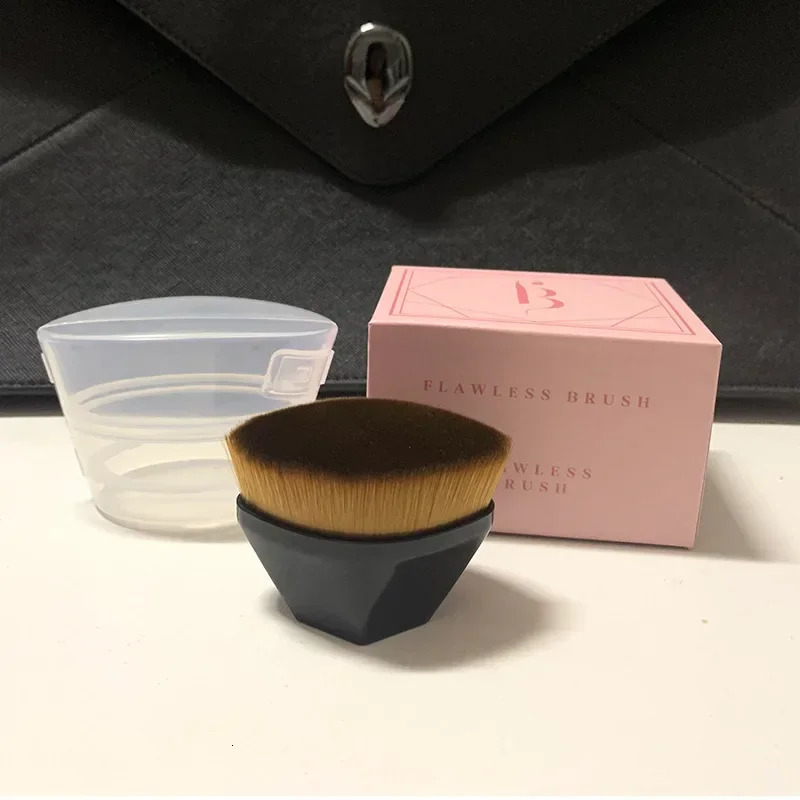 Magic Makeup Brush Liquid Foundation BB Cream No Trace Soft High Density Fiber Hair Easy to Carry Girls Beauty Tools 250716