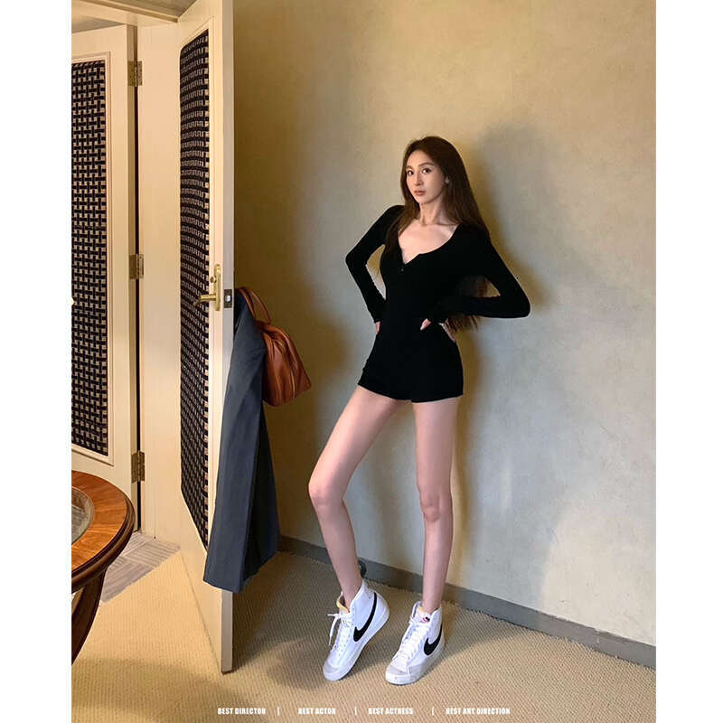 American Style Chic Niche Hot Girl Simple Solid Color Slim Fit Inner And Outer Wear Long Sleeve Jumpsuit Shorts For Women B5