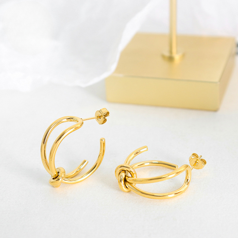 Designer Earrings for Lady Stainless Steel 18k Gold Knot Earrings for Women C-shaped Light Luxury Jewelry Wholesale