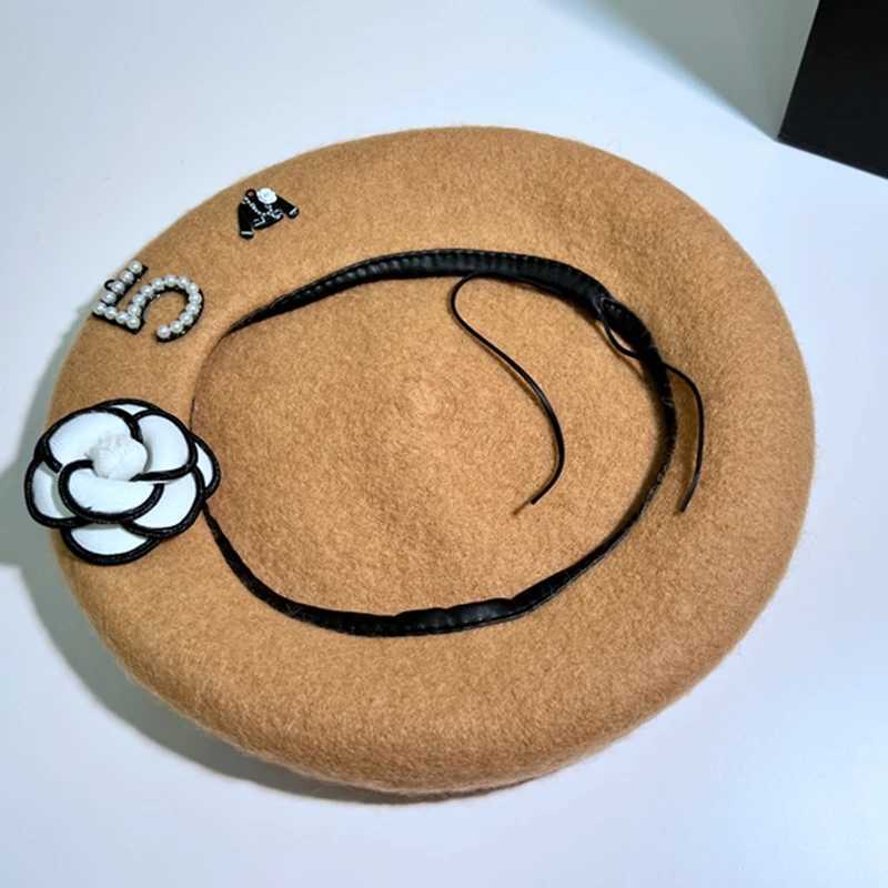 French women hats in winter hats woman Wool Classic Flower Beret Hat Women Keep Warm Brand Beanie Adjustable gorras para mujer L250718