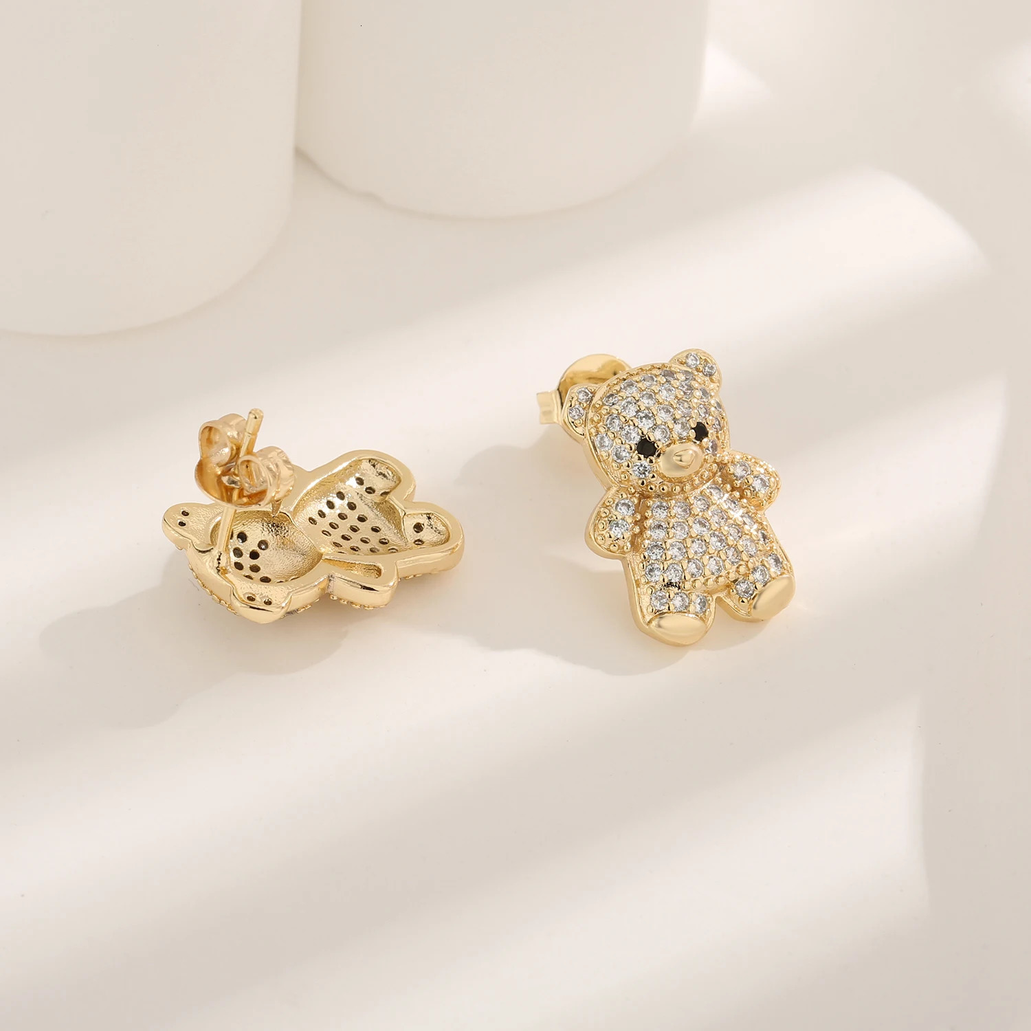 Minimalist Bear Stud Earrings Premium Cubic Zirconia Lightweight Copper Fashion Gift for Teen Girls 4 Colors 250715