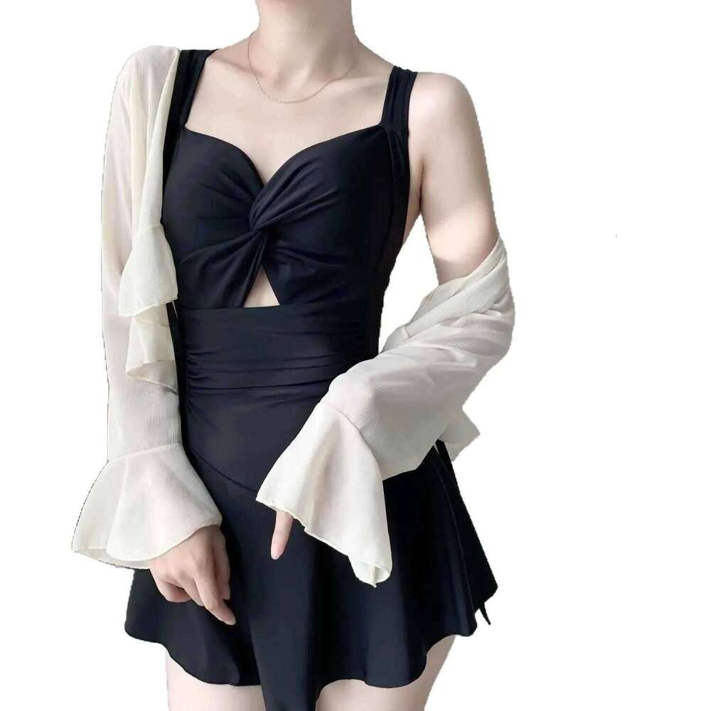 2025 New One-piece Swimsuit for Women Two-piece Slimming Hot Spring Dress Swimwear