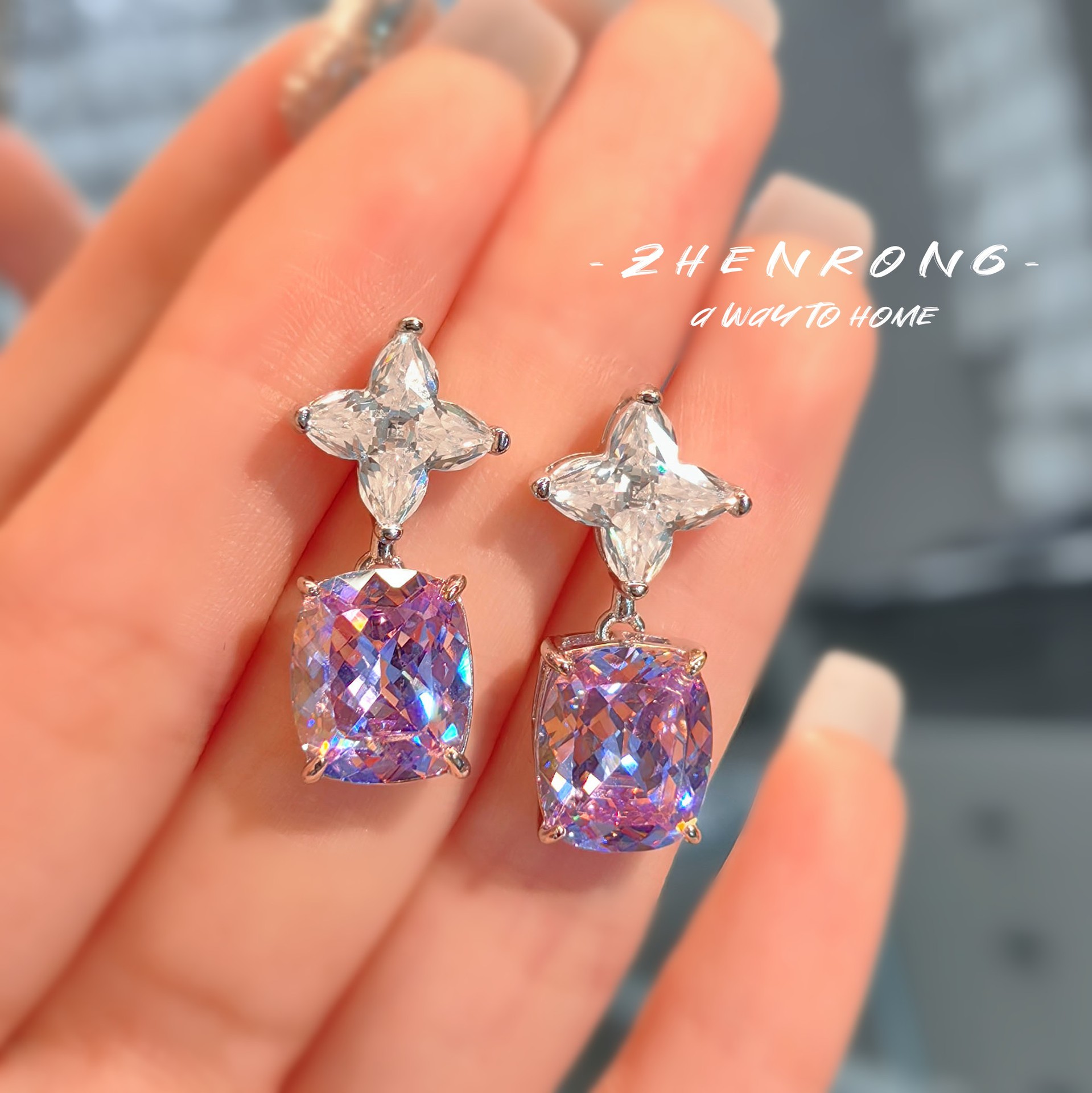 Cute Exaggerated Personality Design Big Pink Zircon Dangle Earrings for Women Clover Leaf Design Charm Geometric Designer Jewelry