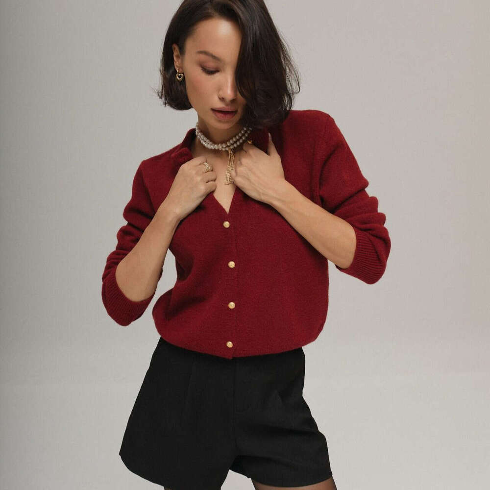 Spring New Style Round Neck Short Knitted Cardigan With Small Gold Buttons, Versatile And Simple Design B5