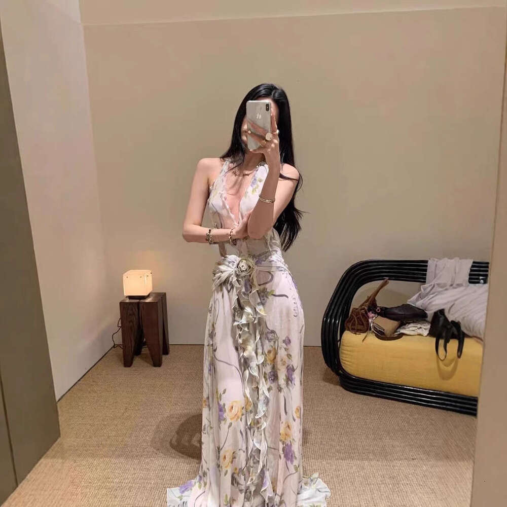 Vietnam Niche Elegant Temperament Halter Backless For Women V-Neck Floral Ruched Three-Dimensional Flower Long Dress B5