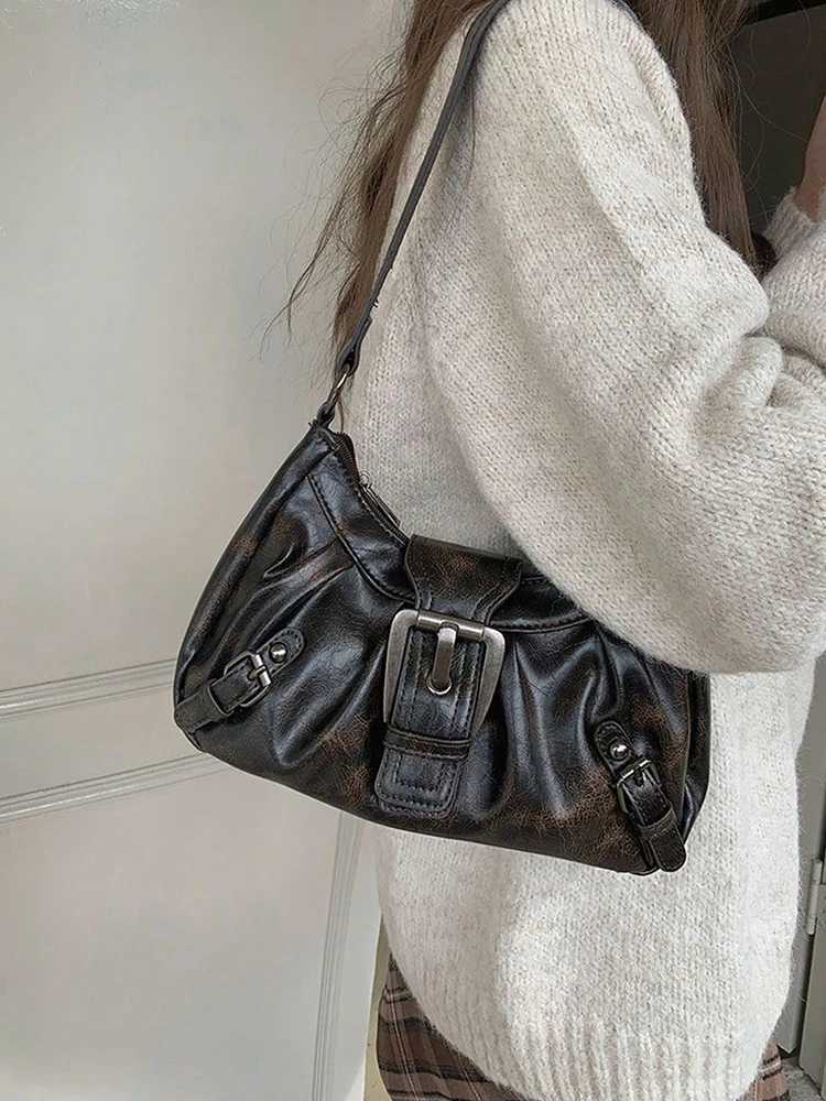 2025 new vintage motorcycle bag fAshionable womens daily commuting bag shoulder bag armpit bag womens bag Z250718