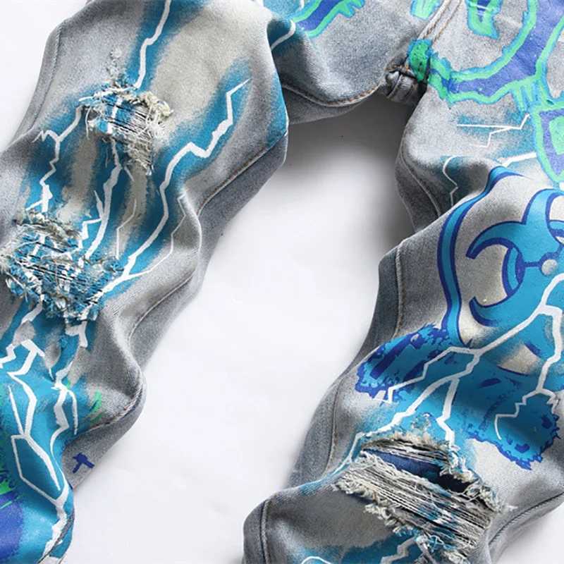 Men Print Jeans Streetwear Letters Lightning Painted Stretch Denim Pants Vintage Blue Ripped Buttons Fly Slim Tapered Trousers X250718