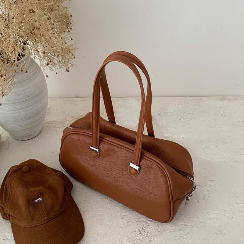 Baguette Underarm Bag Soft Leather Versatile Shoulder Bag Niche Design Textured Handbag