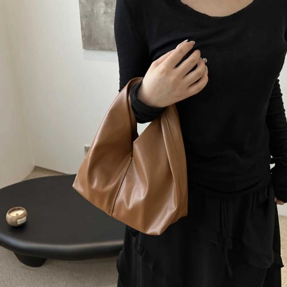 2024 New PU Leather Tote Bags for Women Niche Design Hobo Bag Women Handbag Simple Pleated Stylish Clutch Bag Y250717