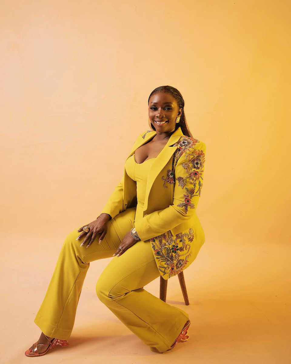 Yellow Plus Size Customized Women Blazer 3 Pieces Crystal Rhinestone Beading Women Suits Banquet Evening Party Outfits