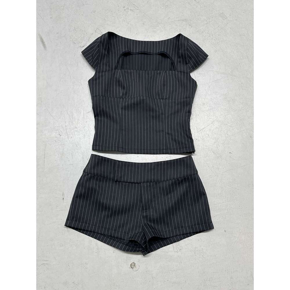 Outfit Hot Girl Fashion Commuting Personality Striped Blazer Backless Top Shorts Casual Two-Piece Set B5 g7