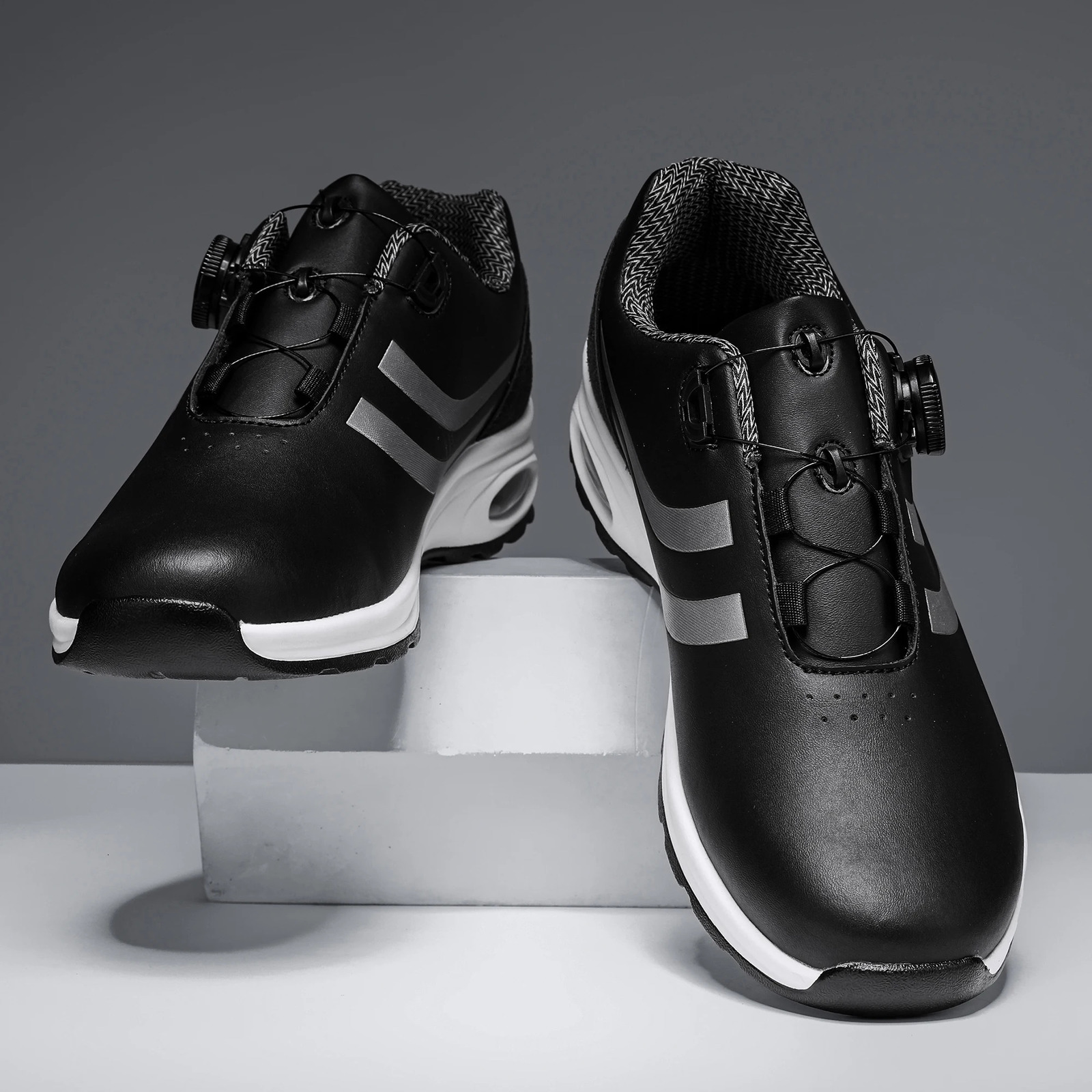 Mens Fashion Casual Sports Shoes Comfortable Hovershoe Sole Outdoor Leisure Walking Cycling Golf Black and White 250717