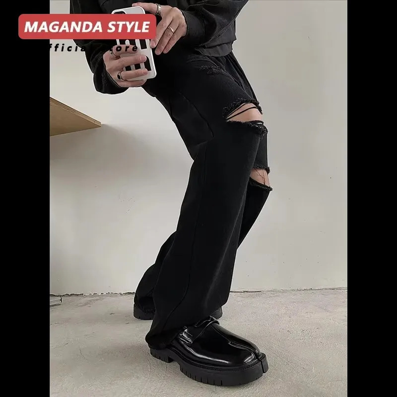 Maganda Tabi Shoes Loafers for Men and Women Split Toe Thick Sole Casual Leather Shoes 250717