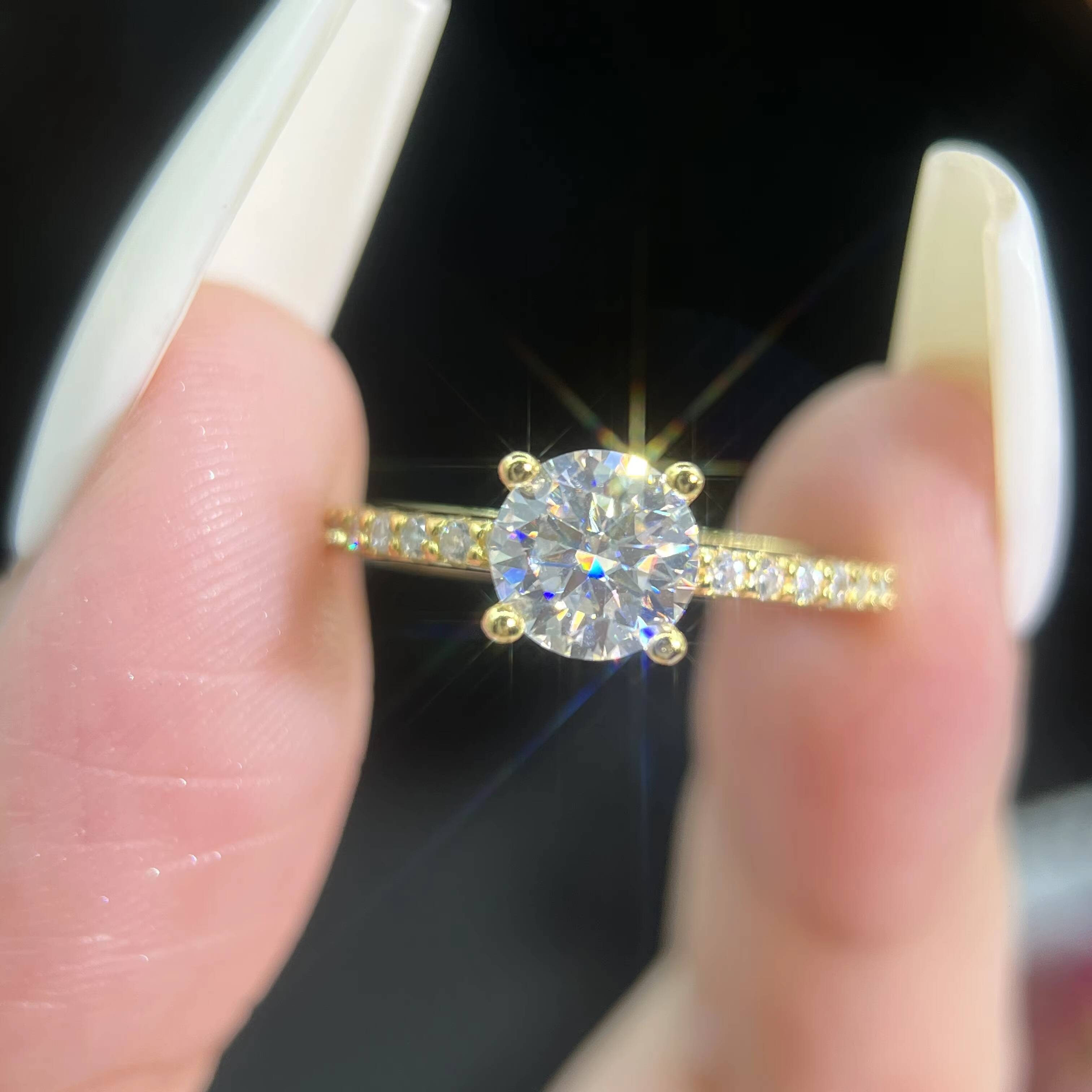 Fine 14k Gold Plated Moissanite Jewelry Luxury S925 Silver Circling Setting 1 Ct Round Brilliant Cut Moissanite Rings