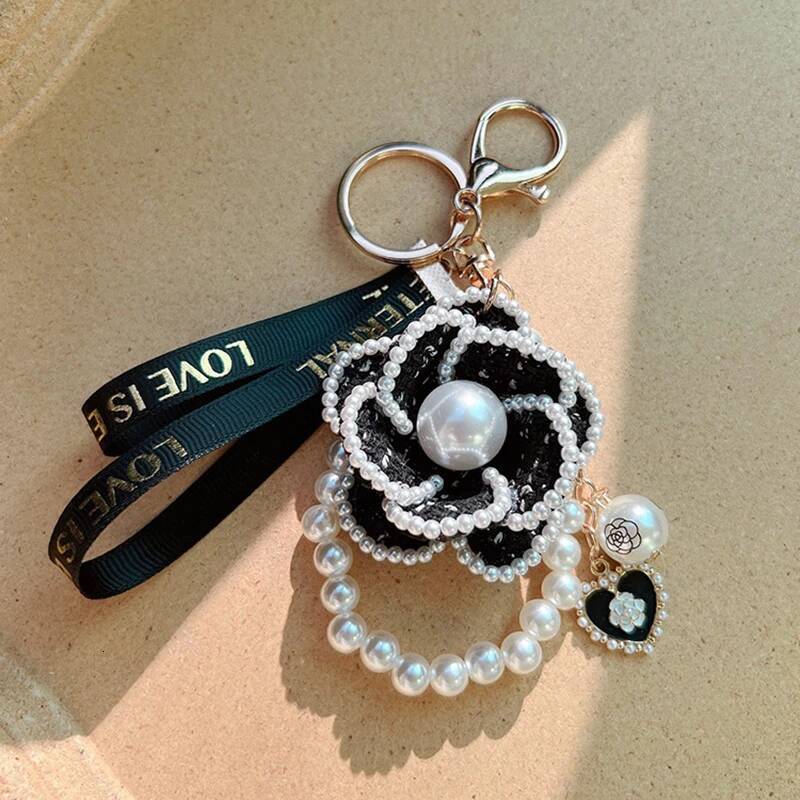 Fashion Boutique Jewelry Pearl Chain Handmade Camellia Flower Keychain Car Key Ring Bag Pendant Accessories Women Keyring Gift