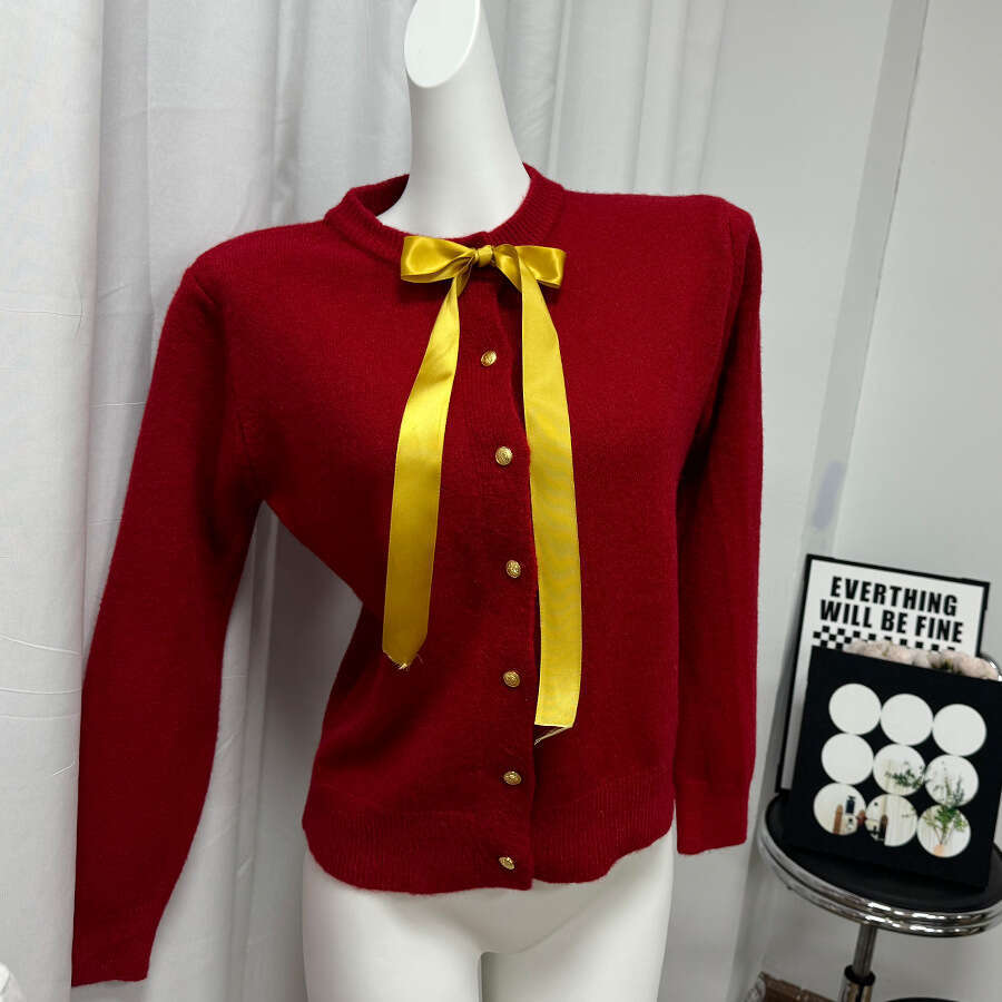 Spring New Style Round Neck Short Knitted Cardigan With Small Gold Buttons, Versatile And Simple Design B5