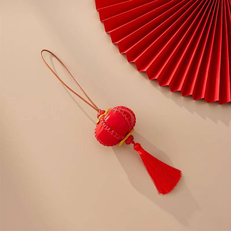 Strawberry Charm Cowhide Hamburger Lantern Leather Fashion High-End Persimmon Keychain Decoration Pendant Bag Accessories 250717