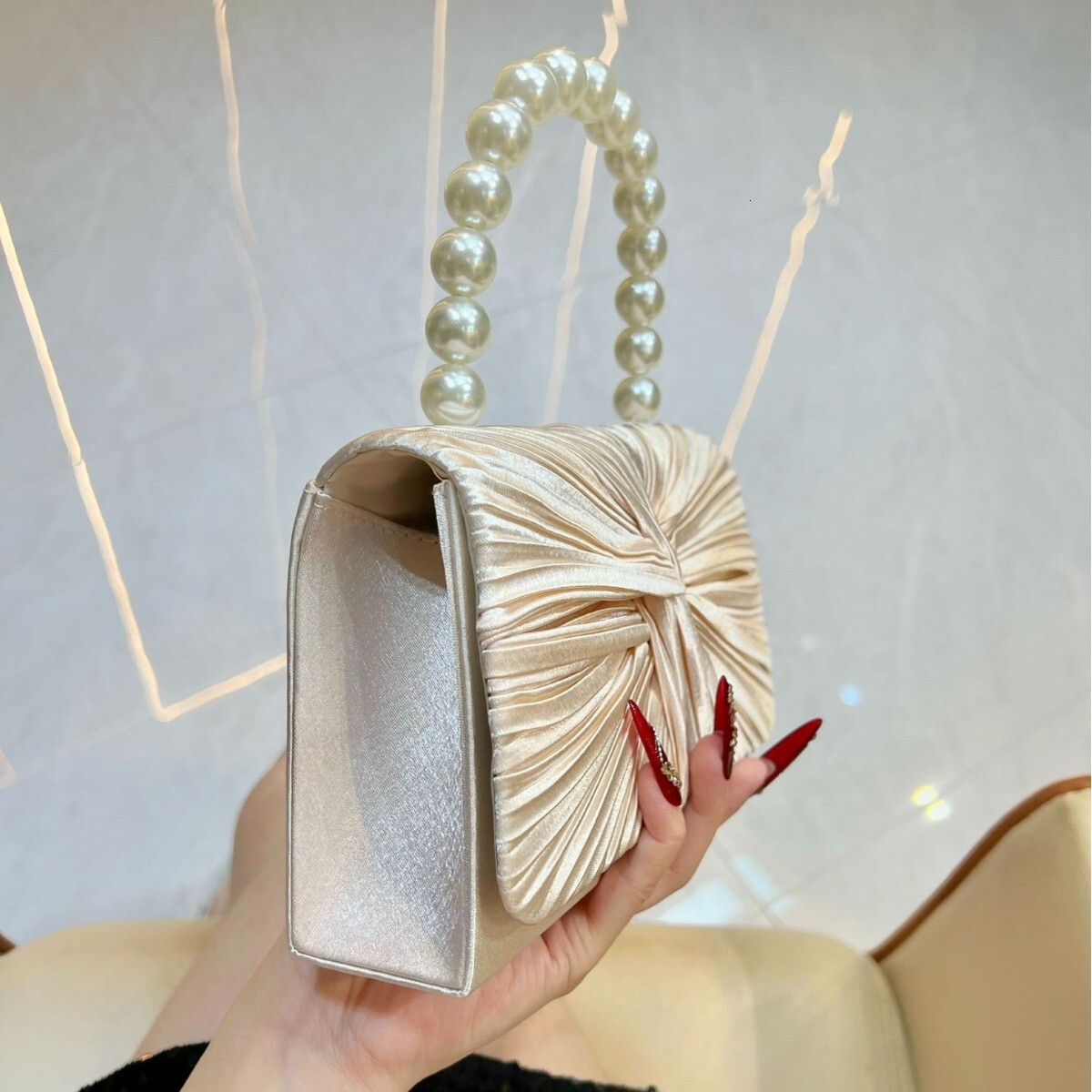 2025 summer new women's shoulder crossbody bag new women's bag fashionable women's pleated banquet bag handbag new designer bag new des