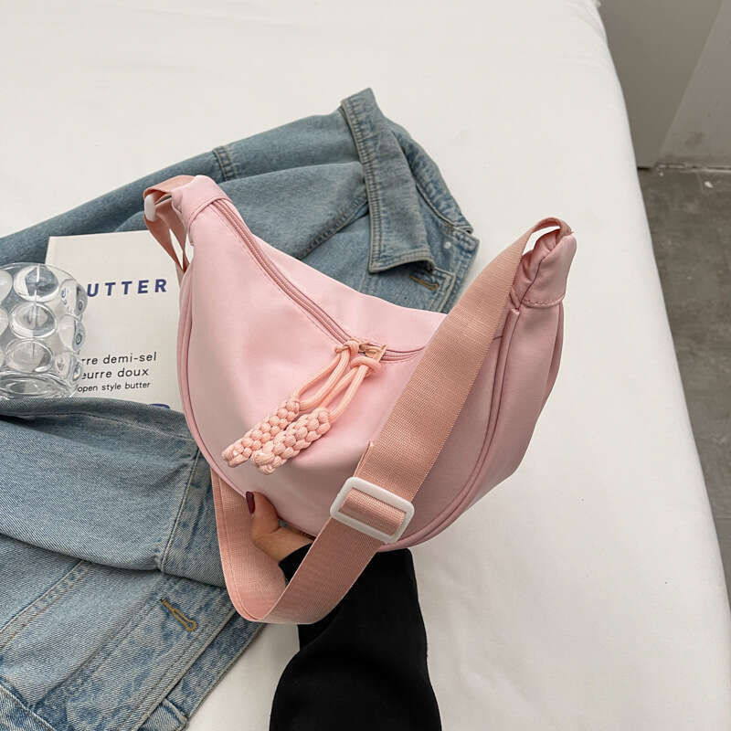 Large Capacity Single Shoulder Crossbody Crescent for Women 2024 New Spring Summer Casual Versatile Dumpling Nylon Commuter Bag