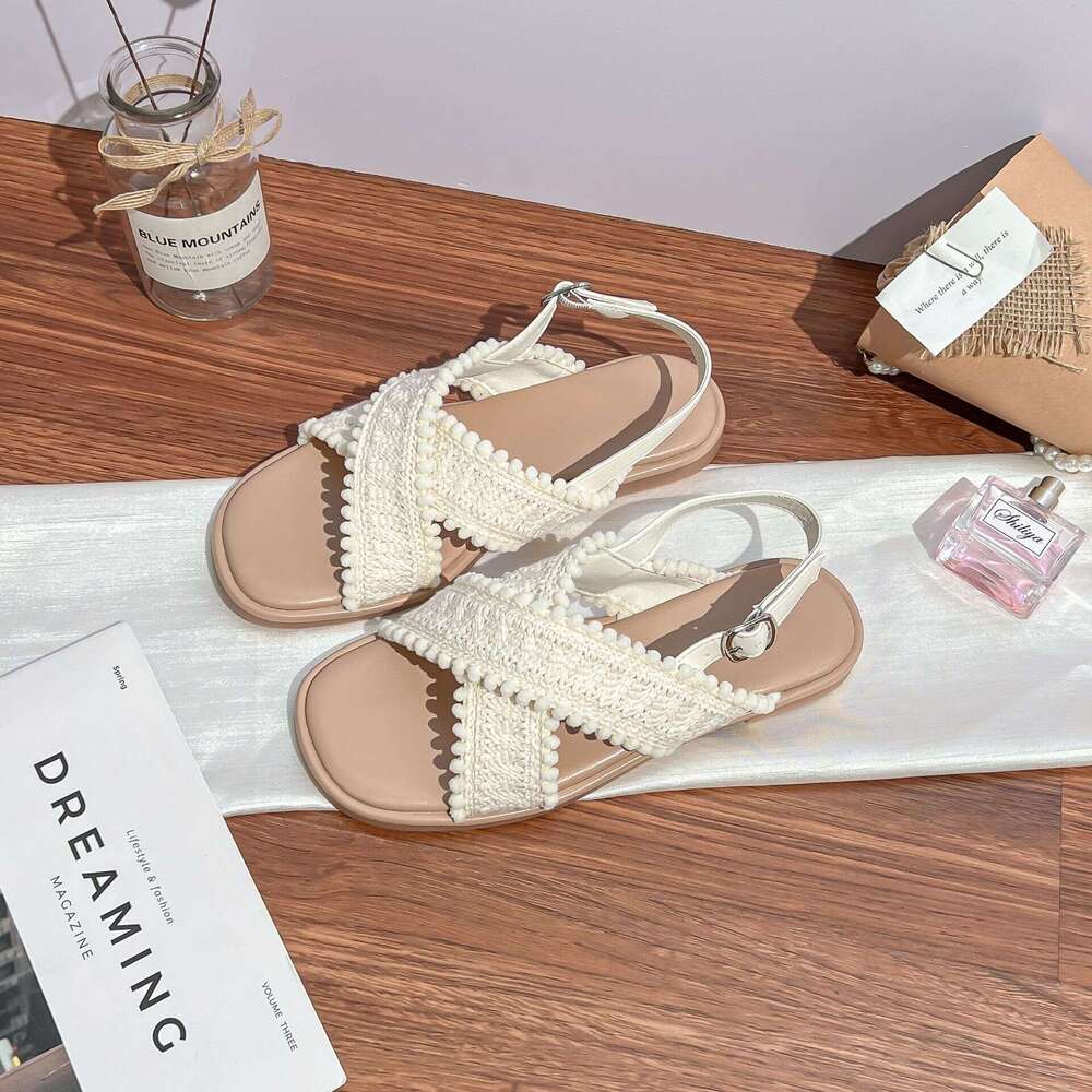 Designer Summer New Gentle Style Woven Cross Strap for Women Elegant Outdoor Versatile Flat Sandals