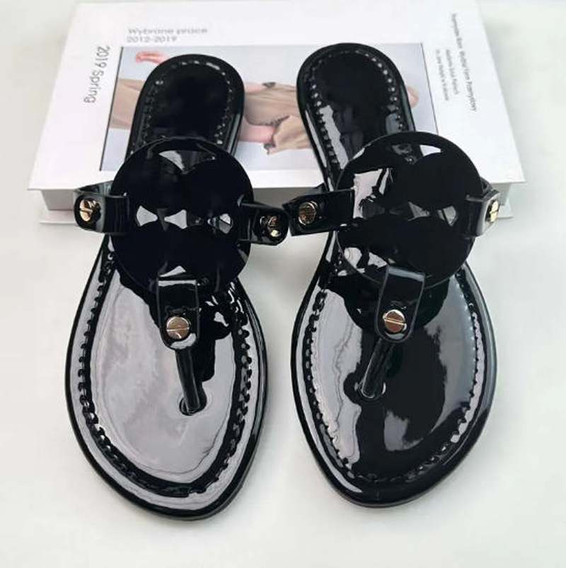 Designer Sandals flip flops womenwomen summer slippersg clip on foot slippers large size flat sandals shoes