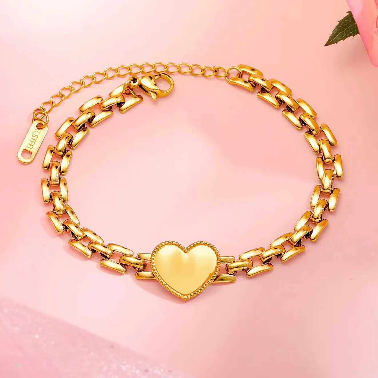 Trendy Love Bracelet for Wen Stainless Steel Strap Chain Bracelets Exquisite Party Jewelry Mothers Day Gift X2507181
