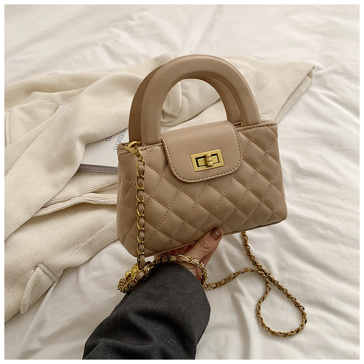 2025 Summer New Women's Single Shoulder Crossbody Bag French Quilted Chain Women's New Summer Fashion Handbag Commuter Bag New Designer Bag