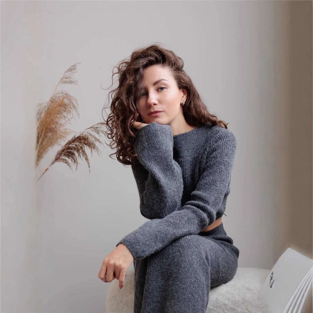 Autumn Winter New One-Step Sweater Set For Women Off-Shoulder Knitted Top + Bodycon Skirt Ins B5