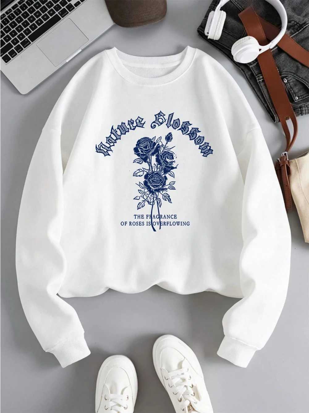 Street Womens Hoodie Vintage Letters Flowers Printing Sweatshirt Comfortable Crewneck Soft Pullover Autumn Fe Sportswear XJ250717