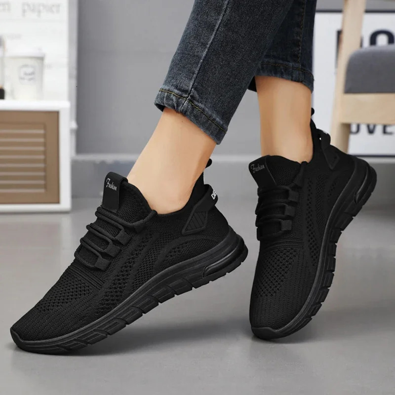 Breathable Knit Running Shoes for Women Spring Fashion Casual Platform Sneakers Lightweight AntiSlip Sports Shoes 250717