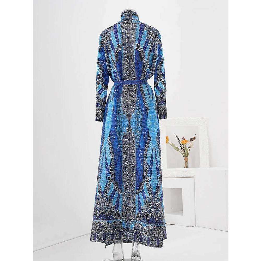 LANMREM Fashion Print Design Pleated Long Coat Women Scraf Collar Belt Gathered Waist Windbreaker 2024 Autumn New 32C1489