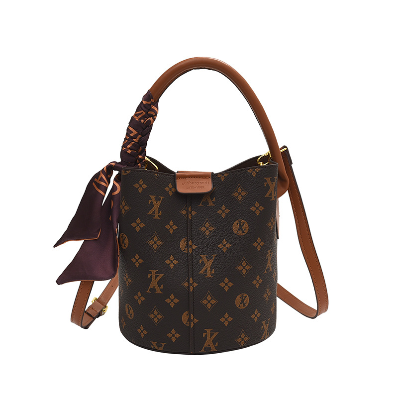 High - end women's handbags 2025 new style, fashionable printed mother - daughter bucket bags versatile for single - shoulder cross - body and ha