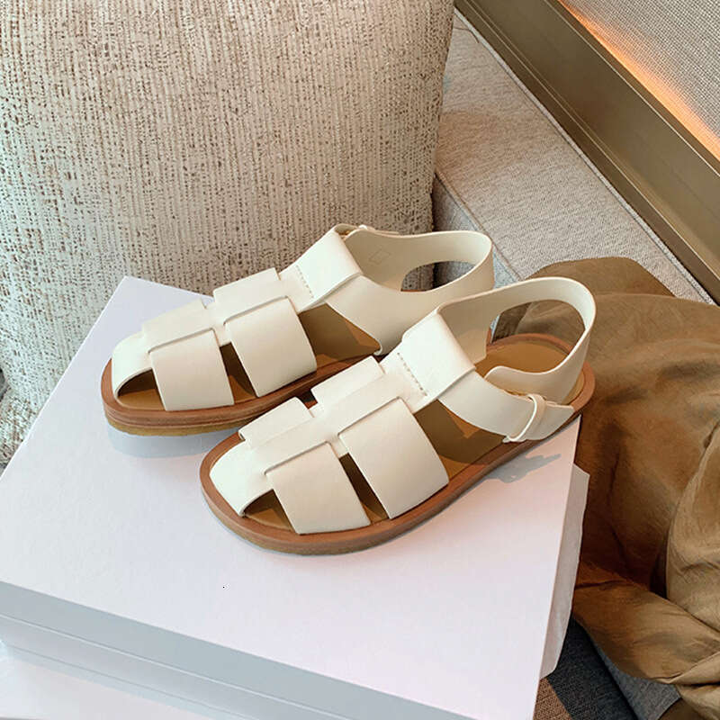 Designer Studiolee Fashion Round Toe Heavy Craft Soft Leather Sole Wide Breathable Adjustable Roman Sandals for Women